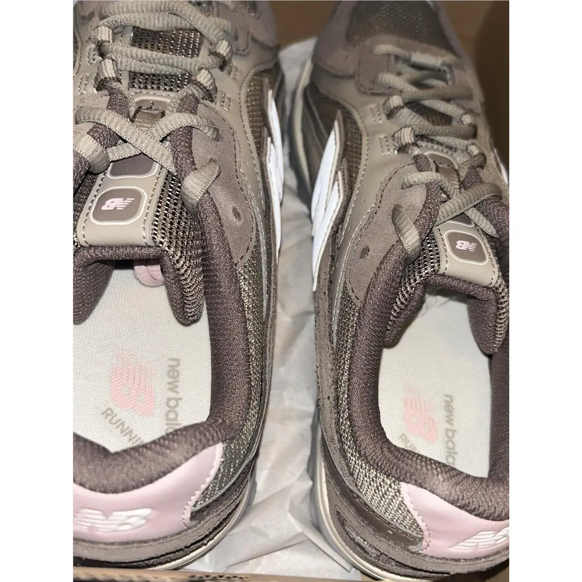 New Balance shoes - NEW BALANCE - U204L273 - Brown/pink 2