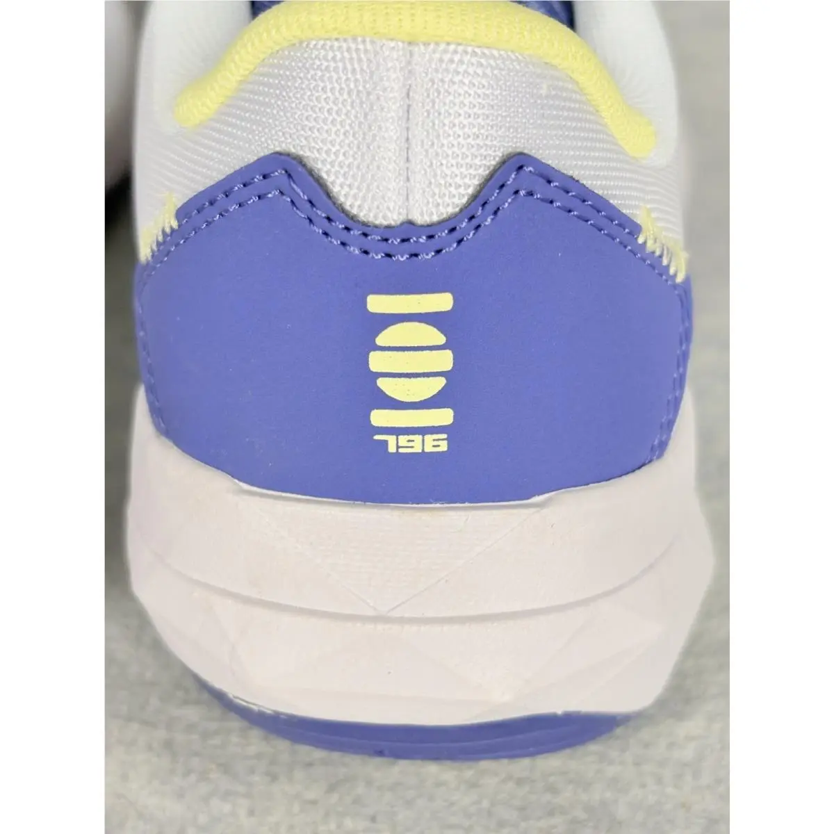 New Balance shoes - New Balance 796 - WCH796T4 - White 9