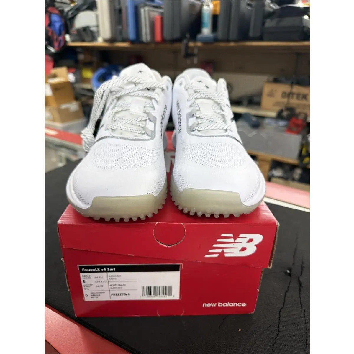 New Balance Freeze Mens Size 5 Turf Lacrosse Shoes White Sneakers FREEZTW4