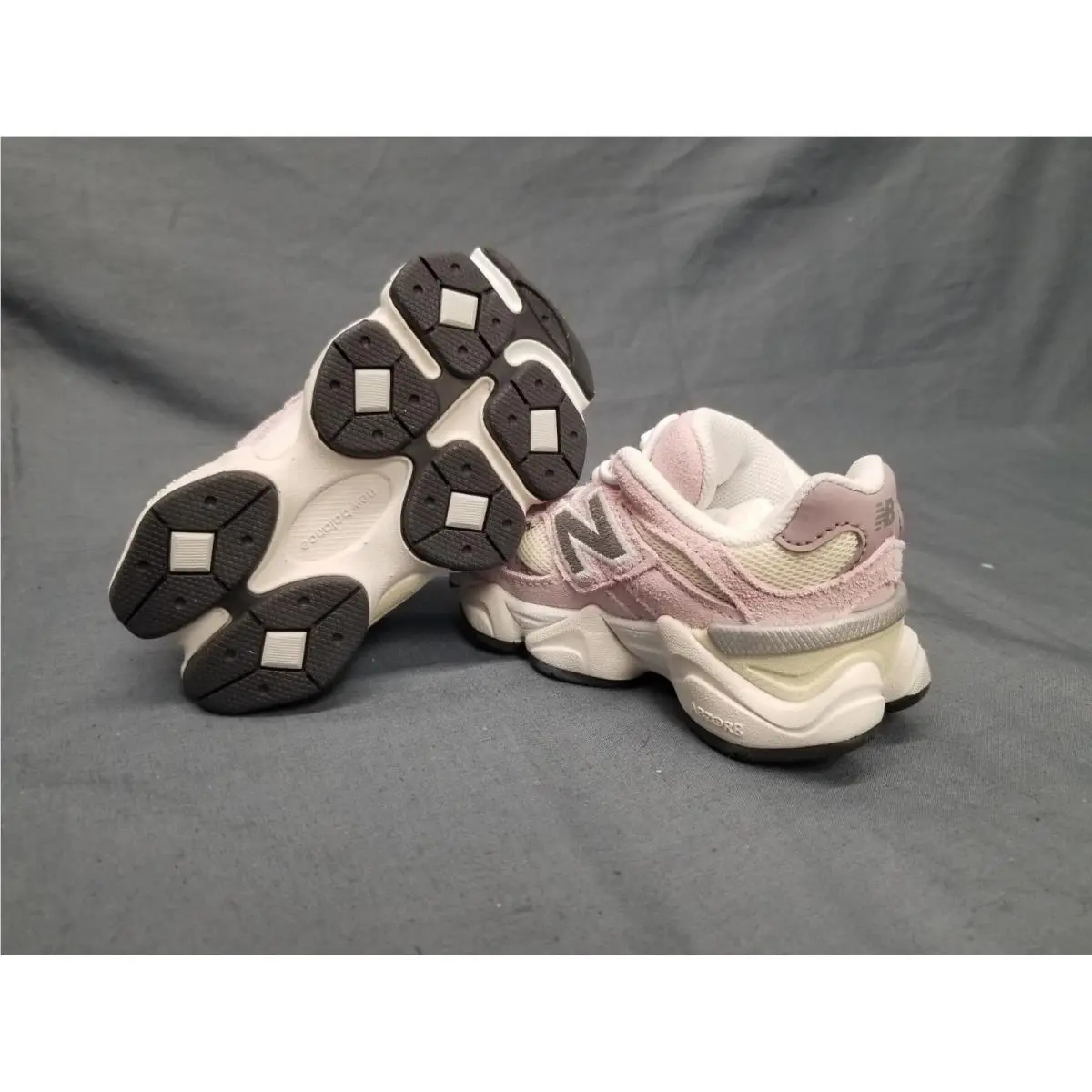 New Balance shoes - Pink (UPC: 197967802782) 0