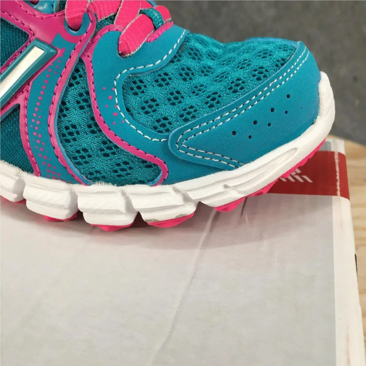 New Balance shoes - New Balance 750v2 - Blue 2
