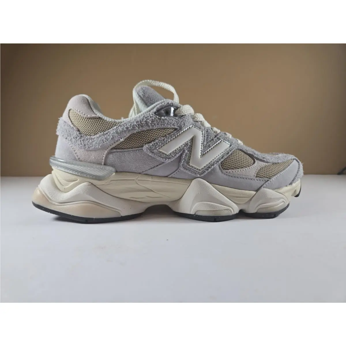New Balance Mens Size 7 Lifestyle Style U9060440