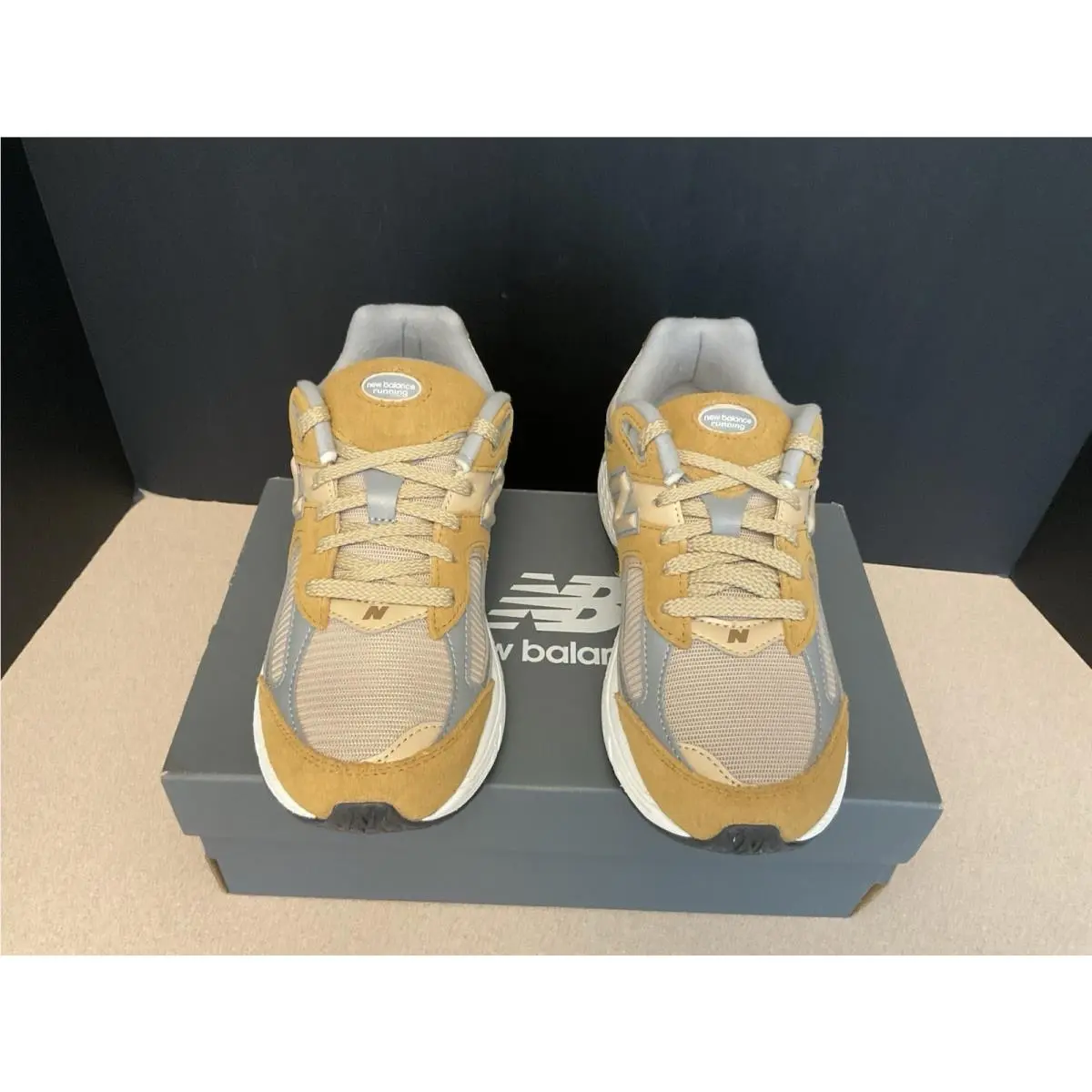 New Balance shoes - New Balance 2002 - Beige 0