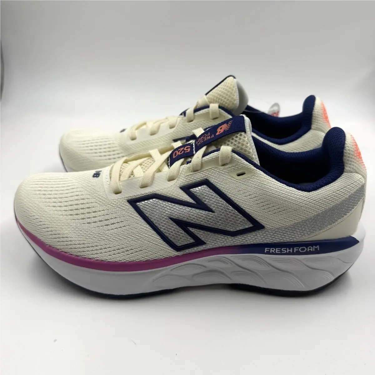 New Balance shoes - New Balance 520 - White 1