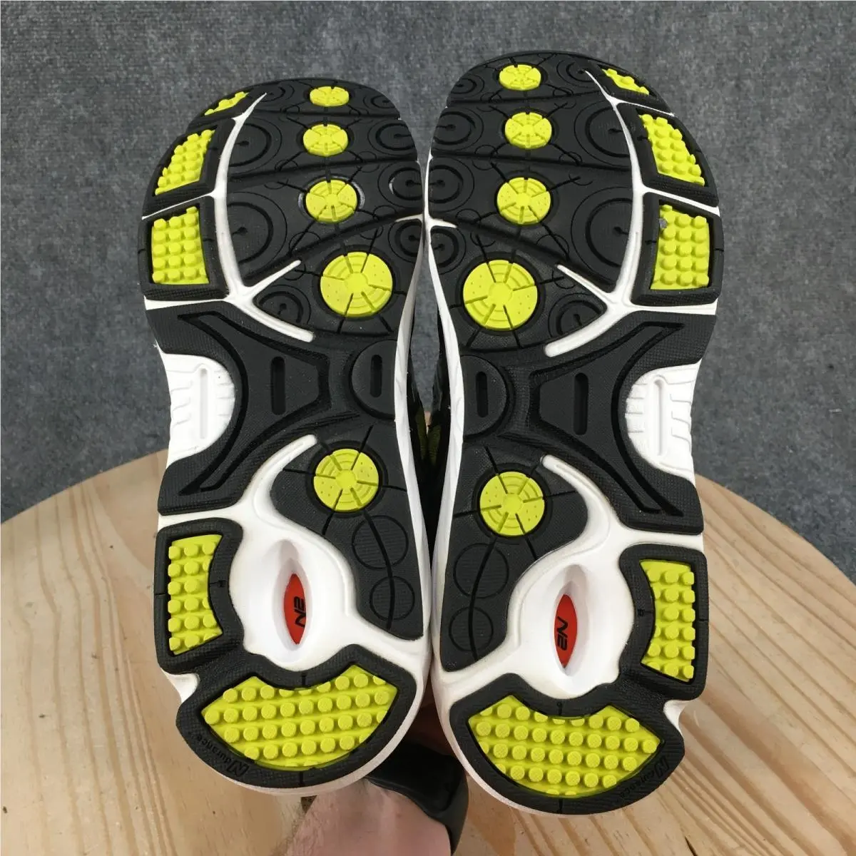 New Balance shoes - New Balance M840v2 - Black 8