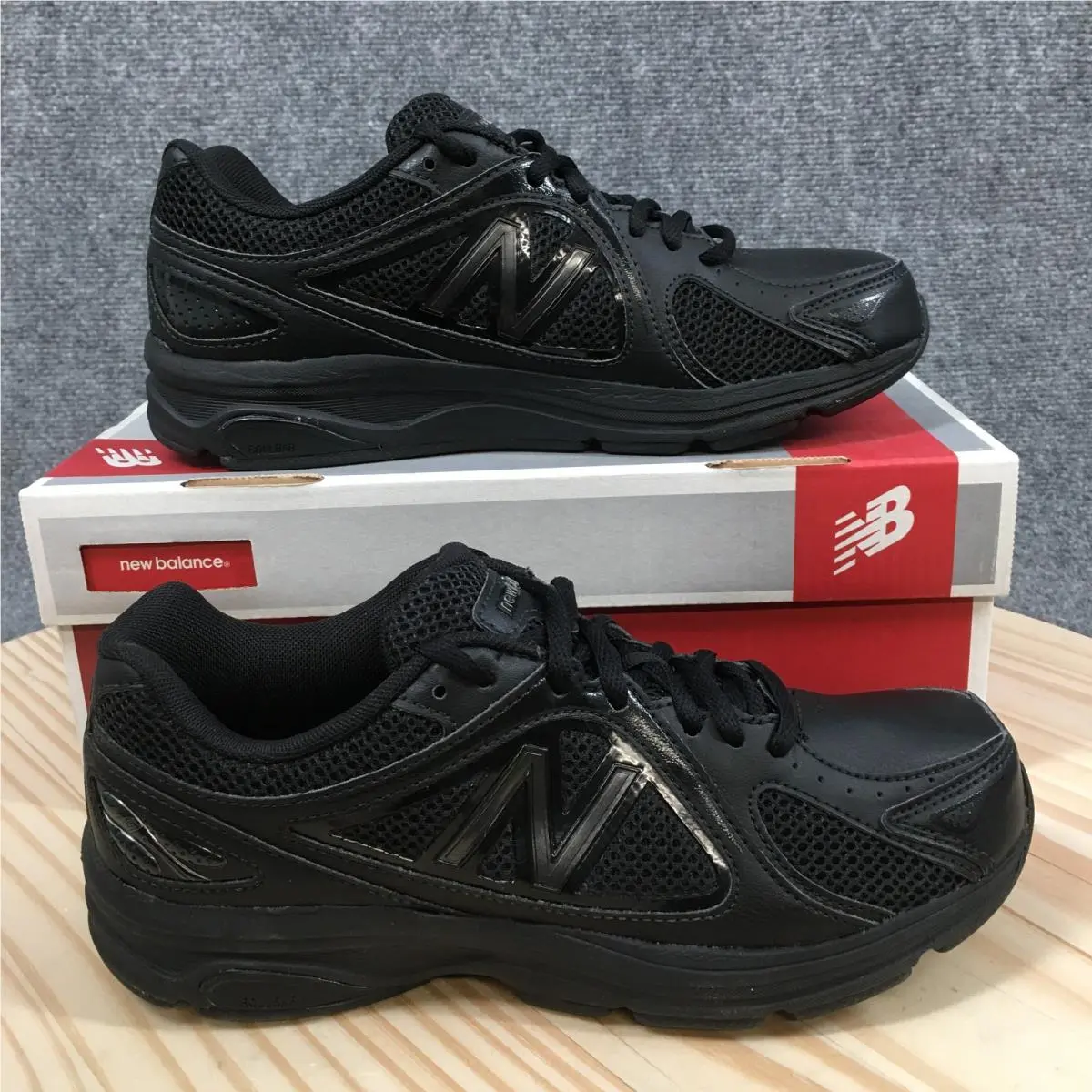 New Balance 847 Walking Shoes Womens 7 B Athletic Sneakers Lace Up Black New