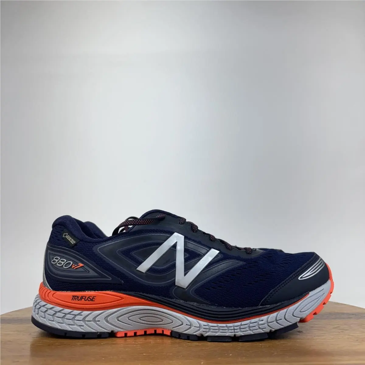 New Mens New Balance Fresh 880v7 Gore-tex Black Running Sneakers Size 10 EE
