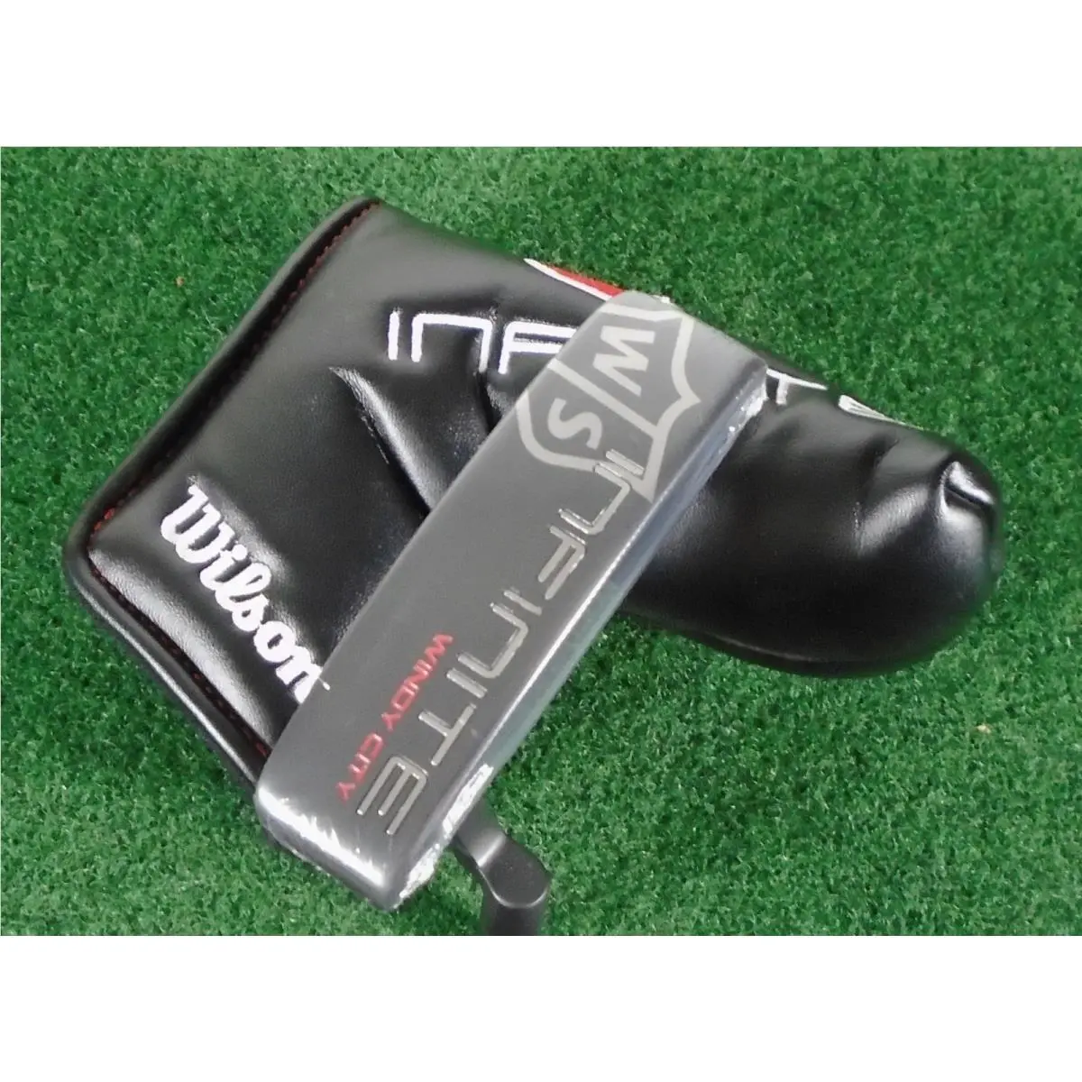 Wilson Infinite Windy City Blade Putter 34 Cover