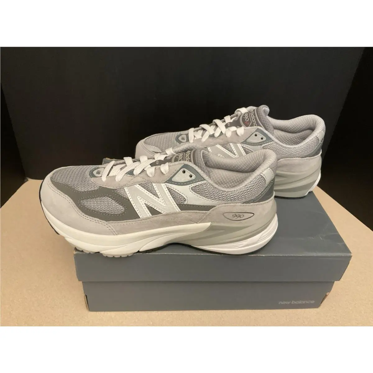 Balance Fuelcell 990v6 Gray Running Shoes. Youth’s 6.5Y. Women’s 8