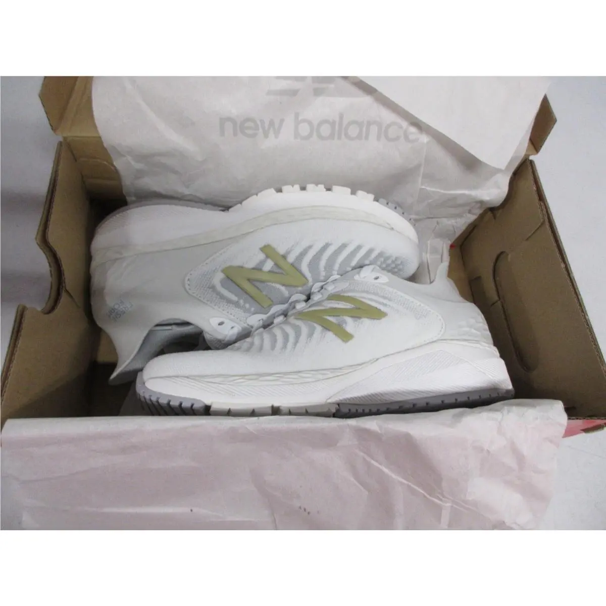 New Balance shoes - New Balance 860 - W860W11 - Ivory 1