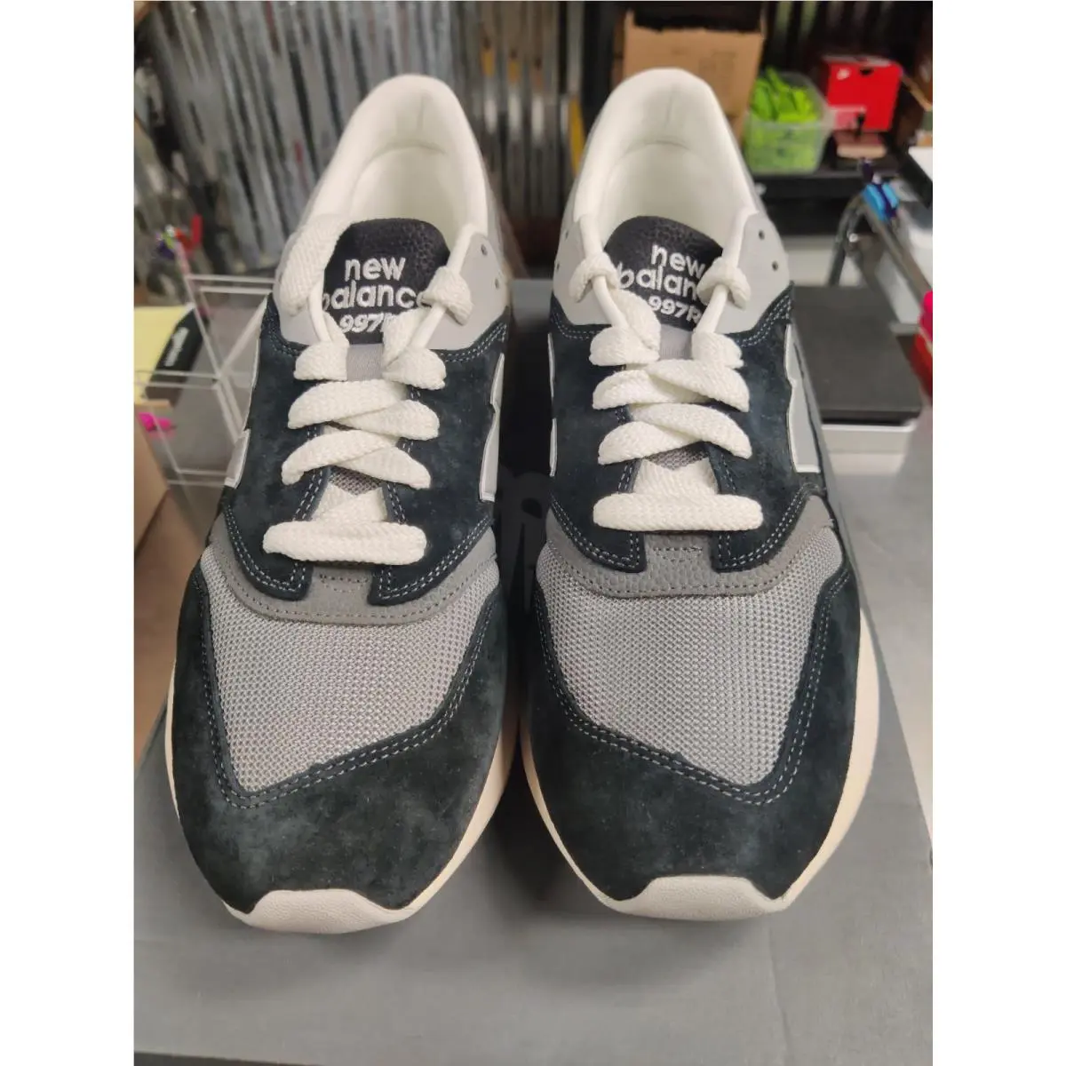 Unisex 12 New Balance U997Rhc Sneakers Black/gray