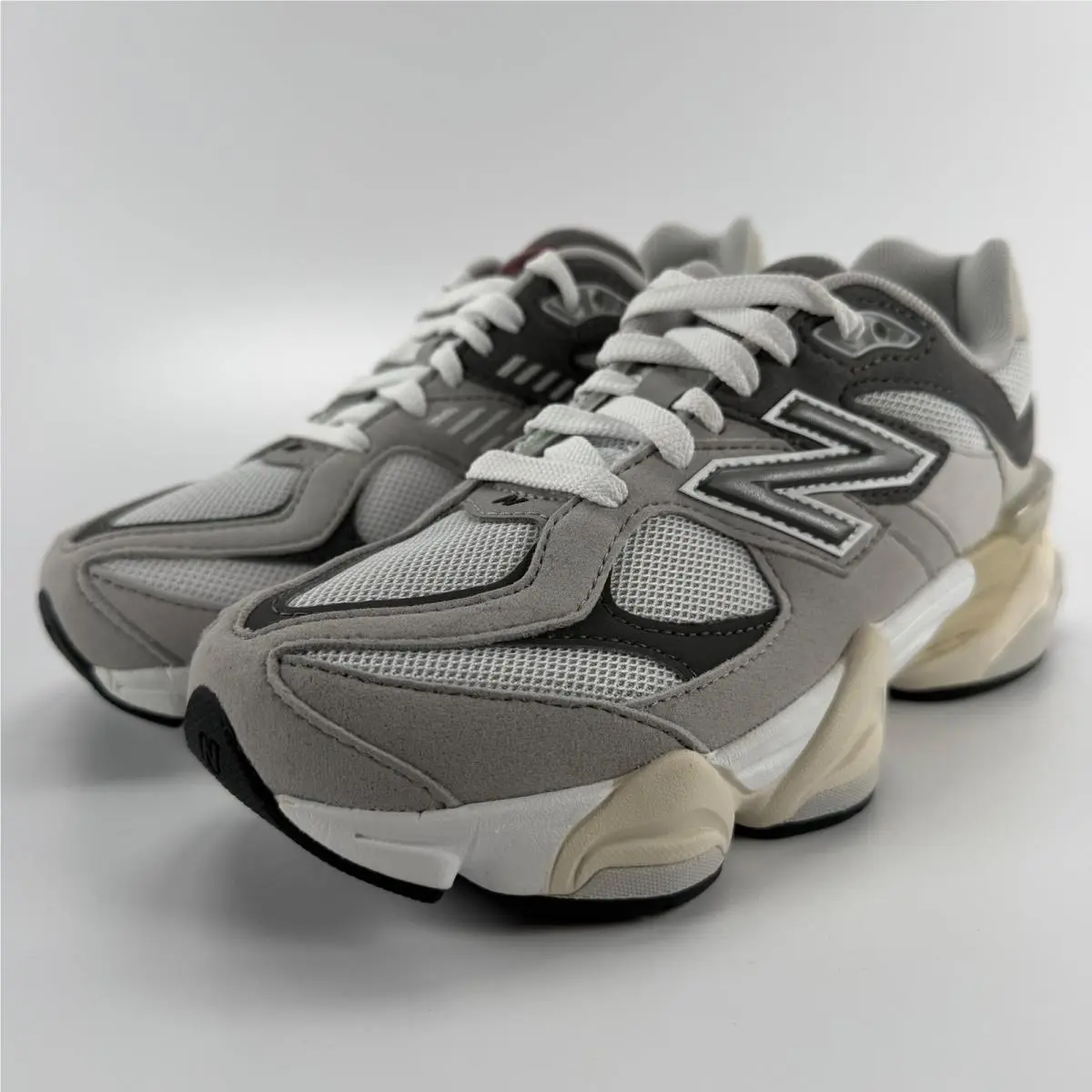 New Balance 9060 Rain Cloud GS Grey White Sneakers GC9060GY Mens 5Y Womens 6.5