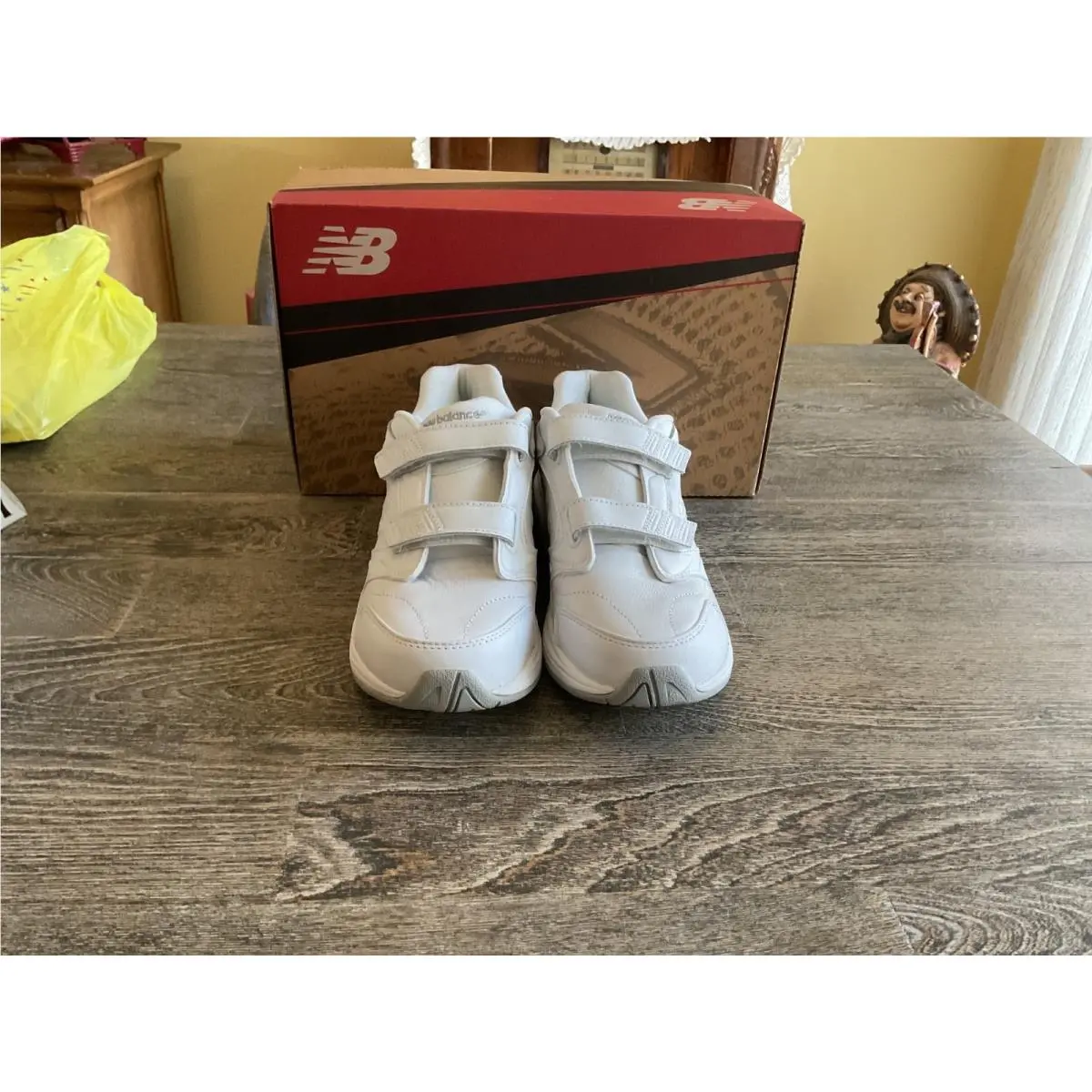 New Balance shoes - New Balance 927 - White 1