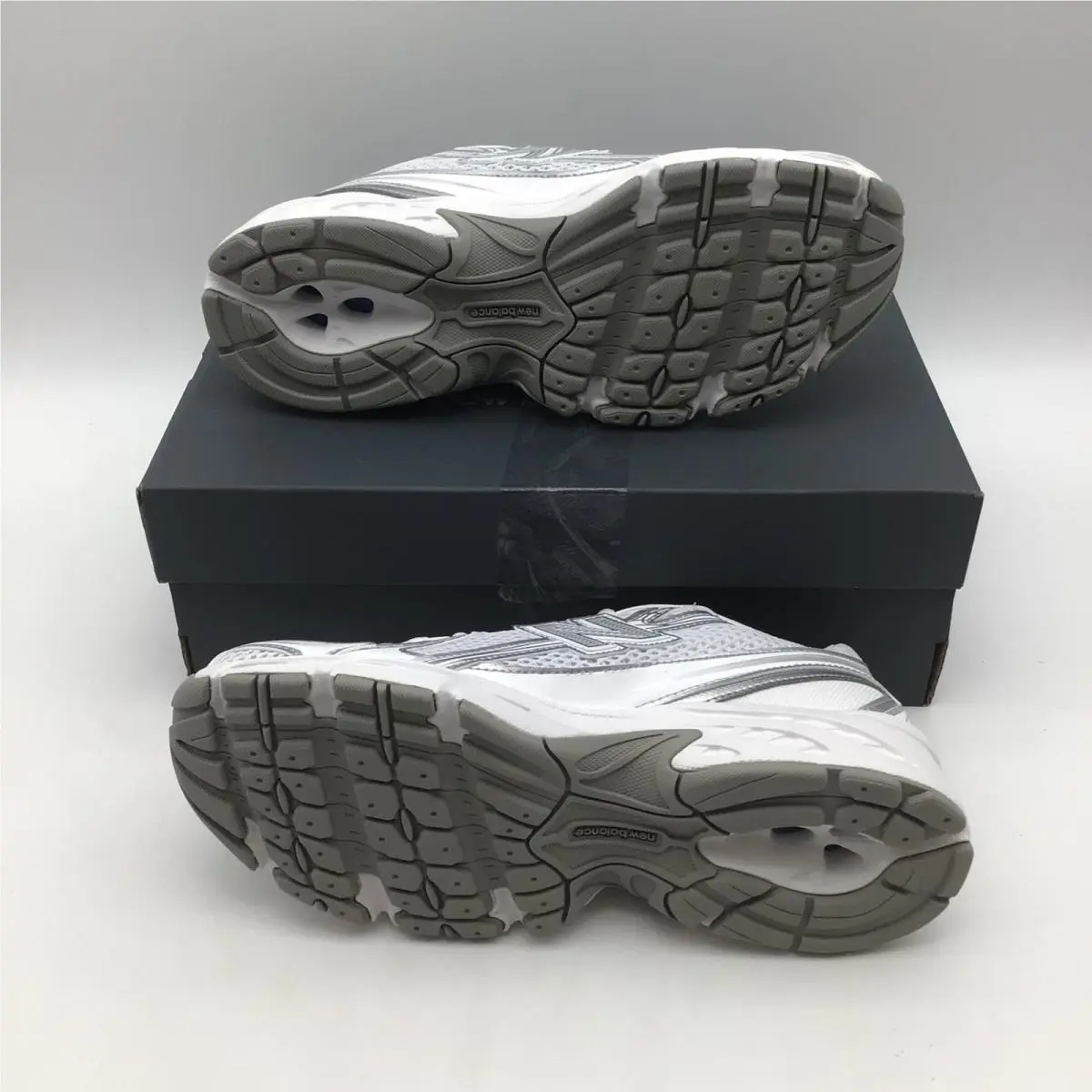 New Balance shoes - 740 Lace - Lace - White 3