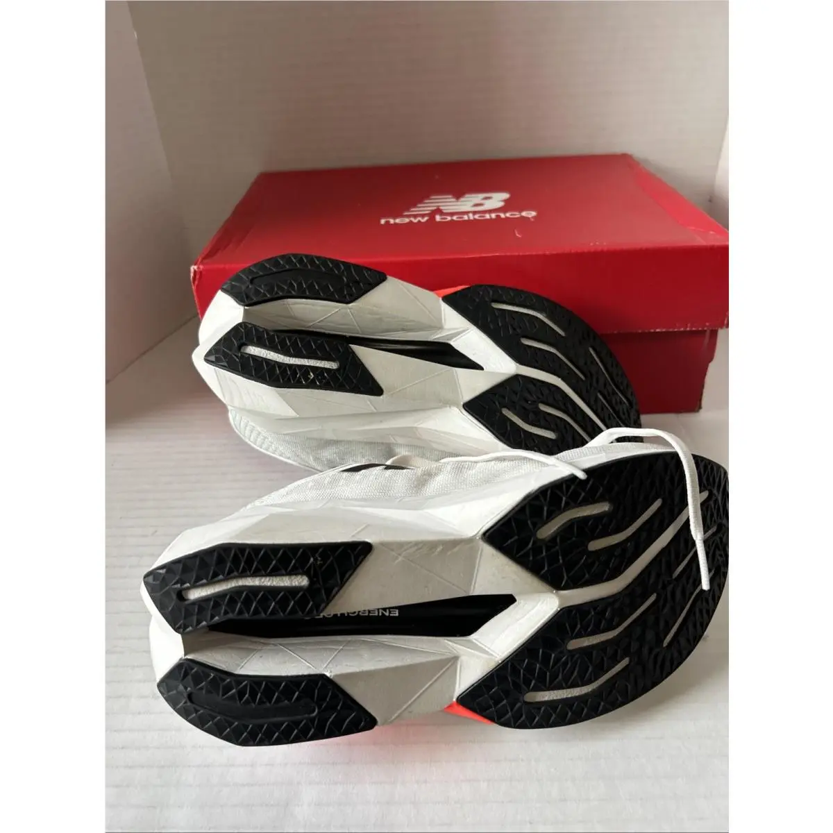 New Balance shoes - New Balance FuelCell SuperComp Trainer v3 - WRCXCS4 - White, Red, Black 3