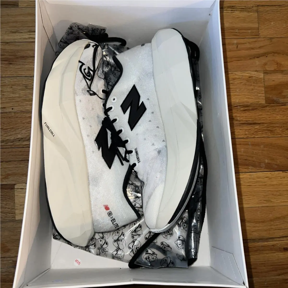 Women’s Paperboy Paris X New Balance WRCELPB4 Wide Fuelcell Sneakers Size 9