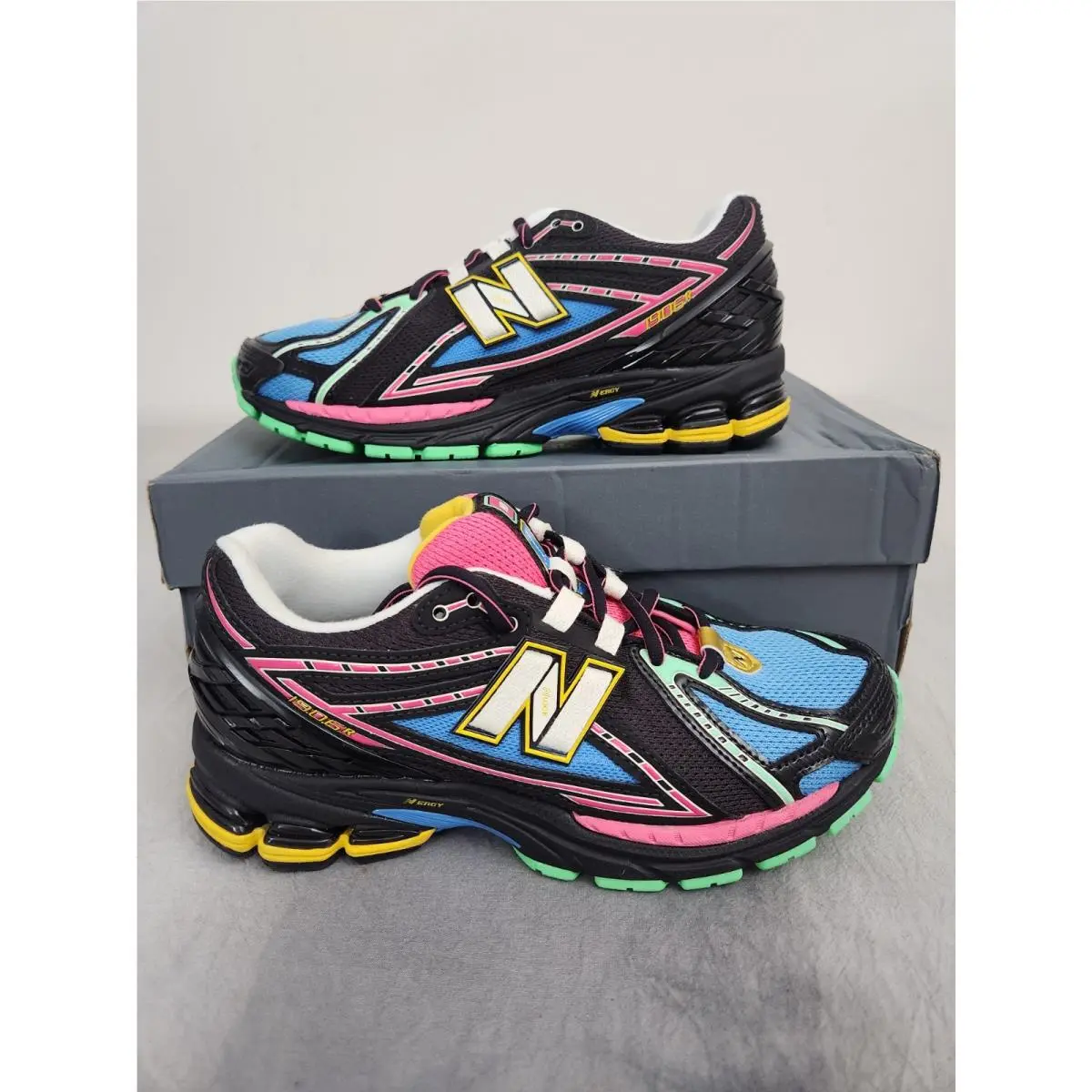 New Balance Women’s 1906R Neon Black U1906RDM Lifestyle Sneakers - Size 7