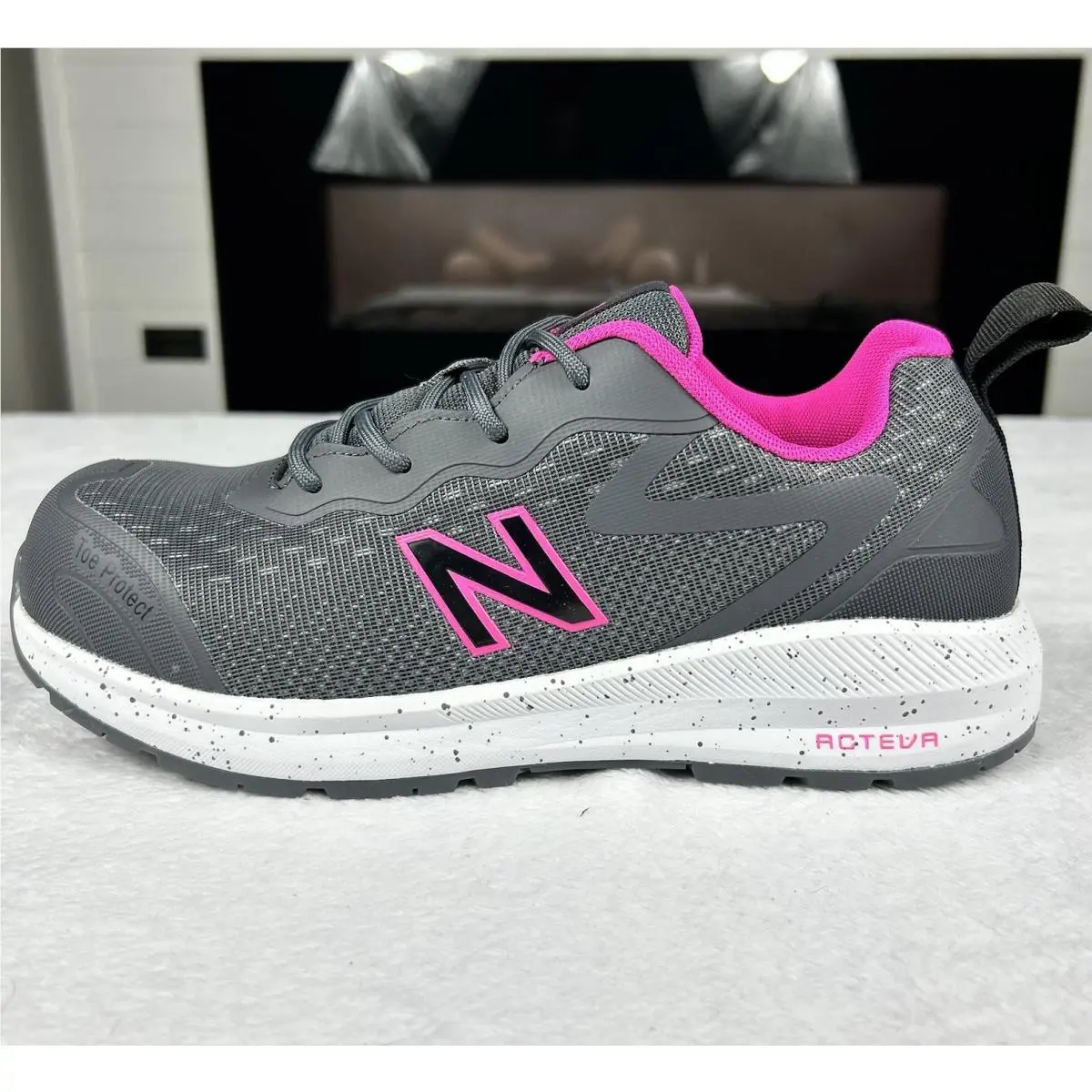 New Balance Women`s Composite Toe Logic Industrial Shoes Size 7.5 Wide Eh/pr New