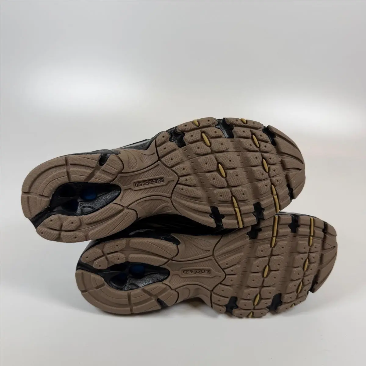 New Balance shoes - New Balance 740 - Black 4