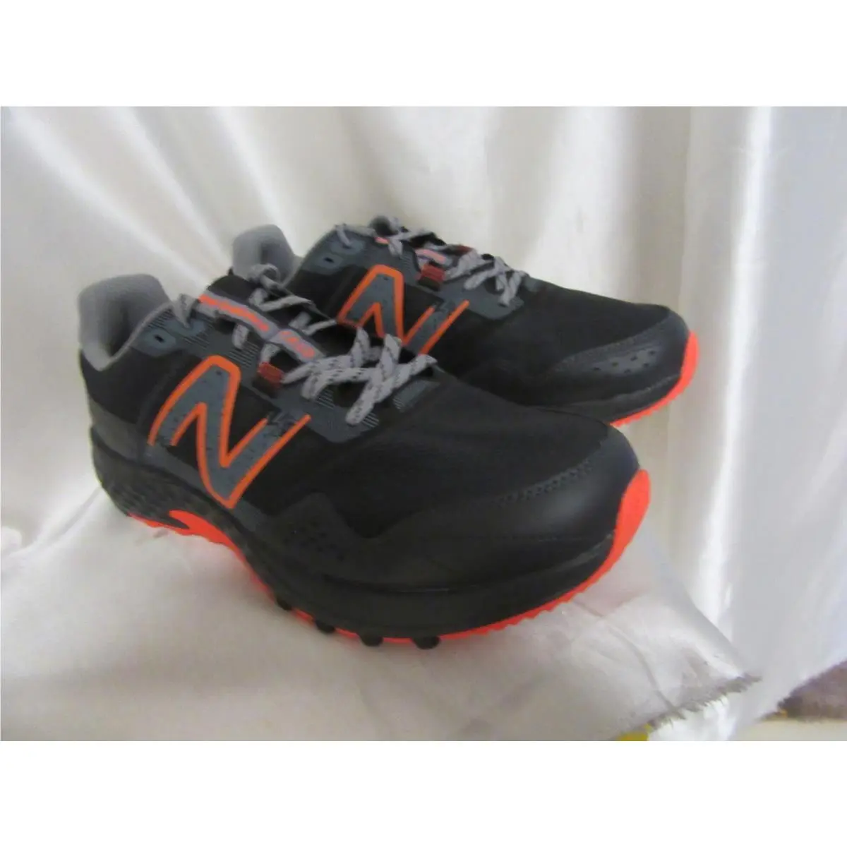 New Balance shoes - New Balance 410 - MT410L08 - Black 8