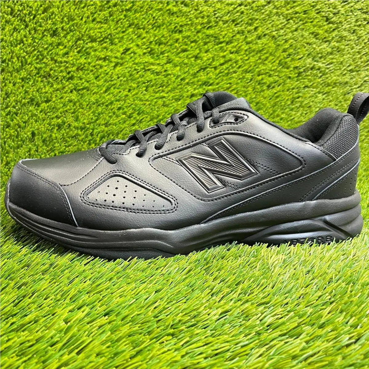New Balance shoes - New Balance 623v3 - MX623AB3 - Black 1