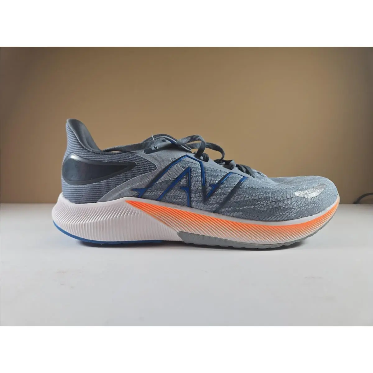 New Balance Mens Size 7.5 2e Wide Fuelcell Running Course Style Mfcprlg3 Coler