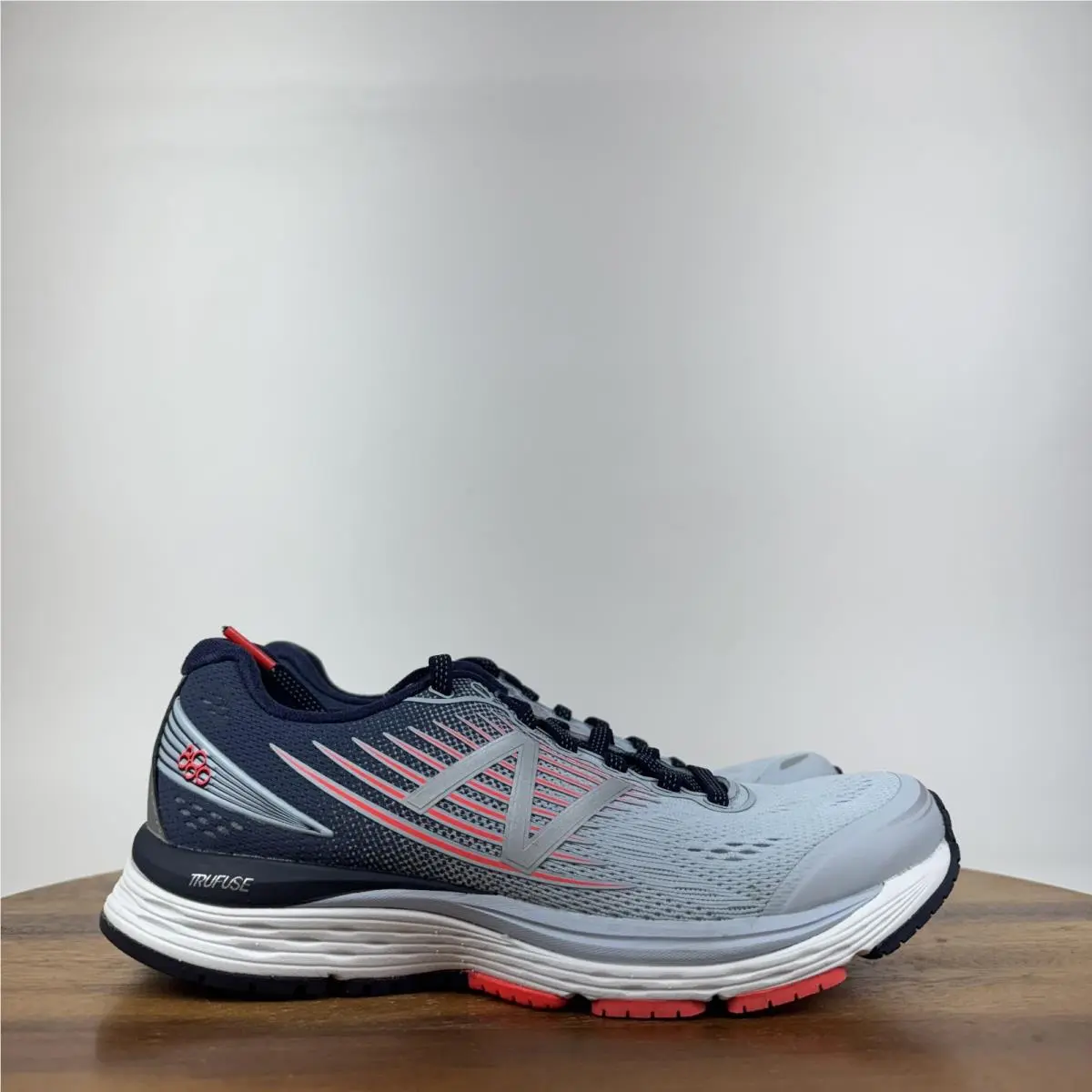 New Womens New Balance Fresh Foam 880V8 Gray Running Shoes Sneakers Size 6 EE