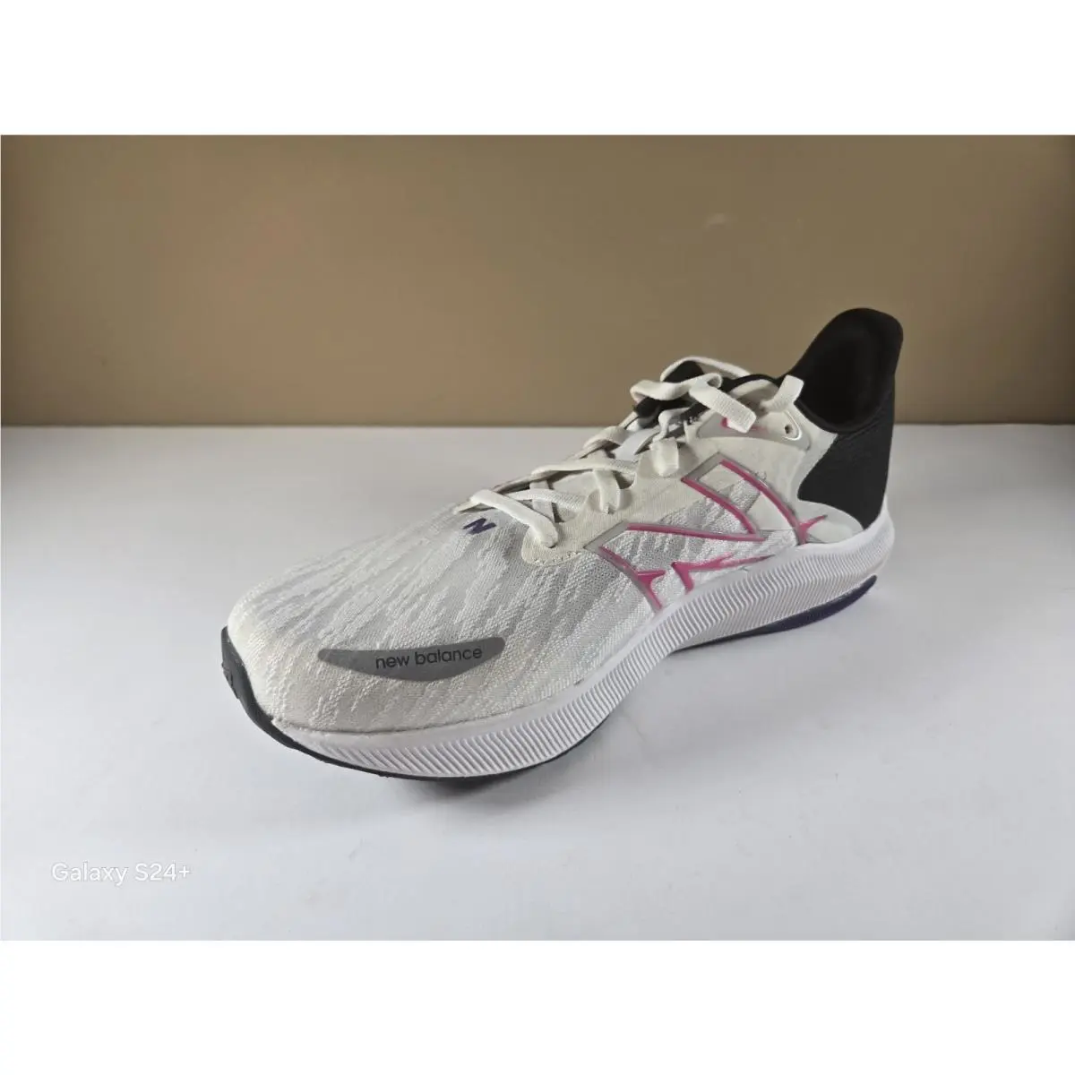 New Balance shoes - Wide Fuelcell - Wide Fuelcell - Pink 2