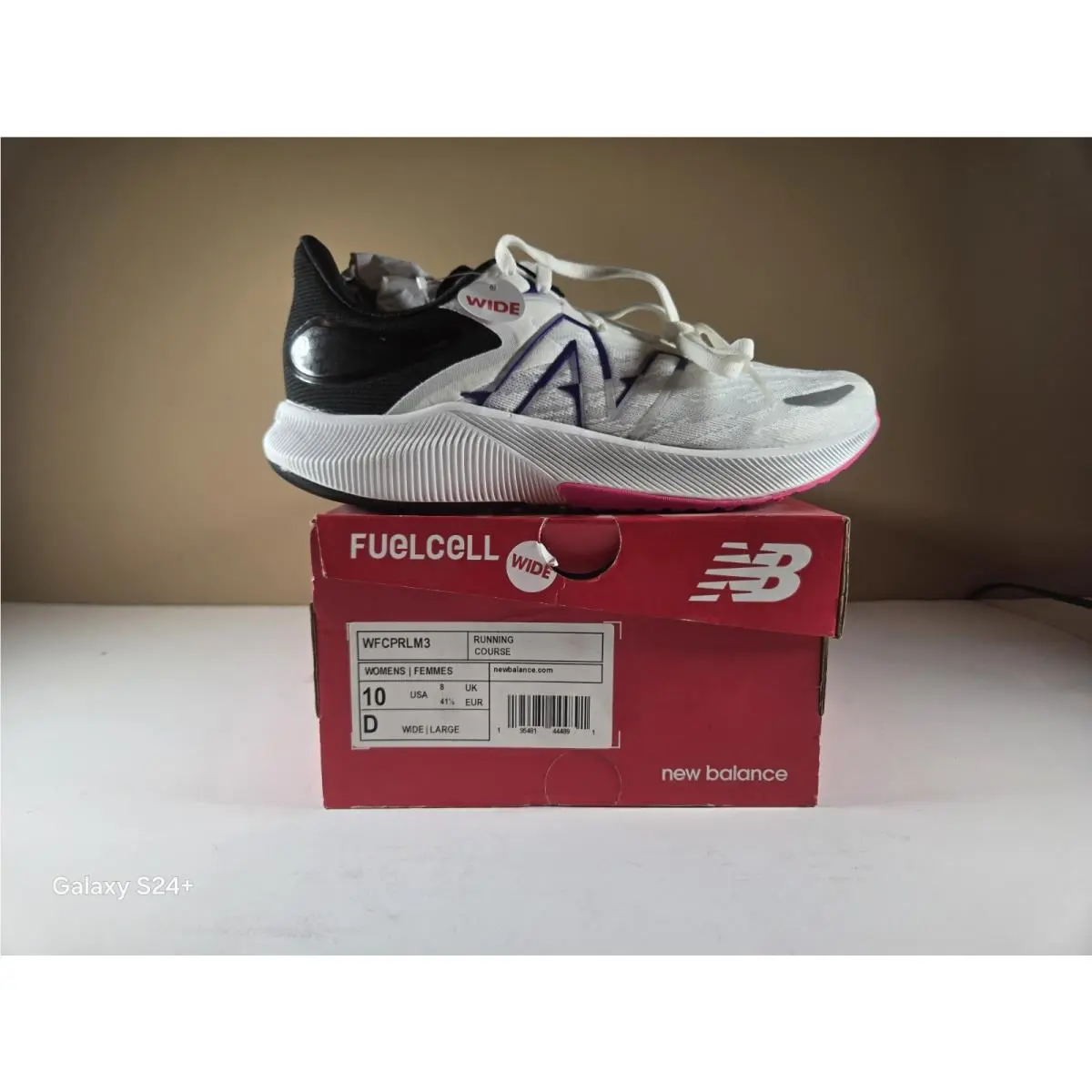 New Balance shoes - white black pink 4
