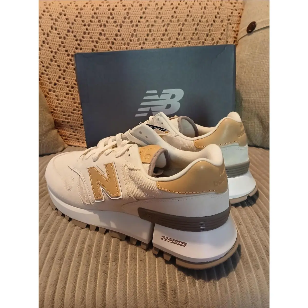 New Balance shoes - Beige 1
