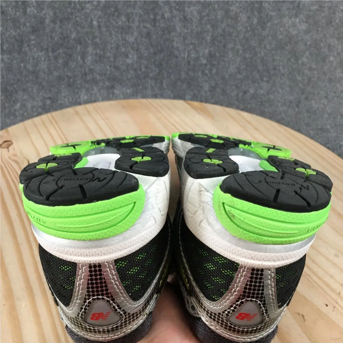 New Balance shoes - New Balance 860v3 - Multicolor 9