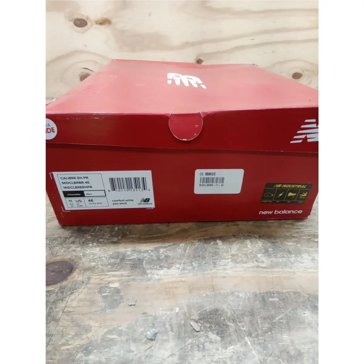 New Balance MIDCLBRBR-4E Men`s Composite Toe Athletic High-top Shoe Size 11
