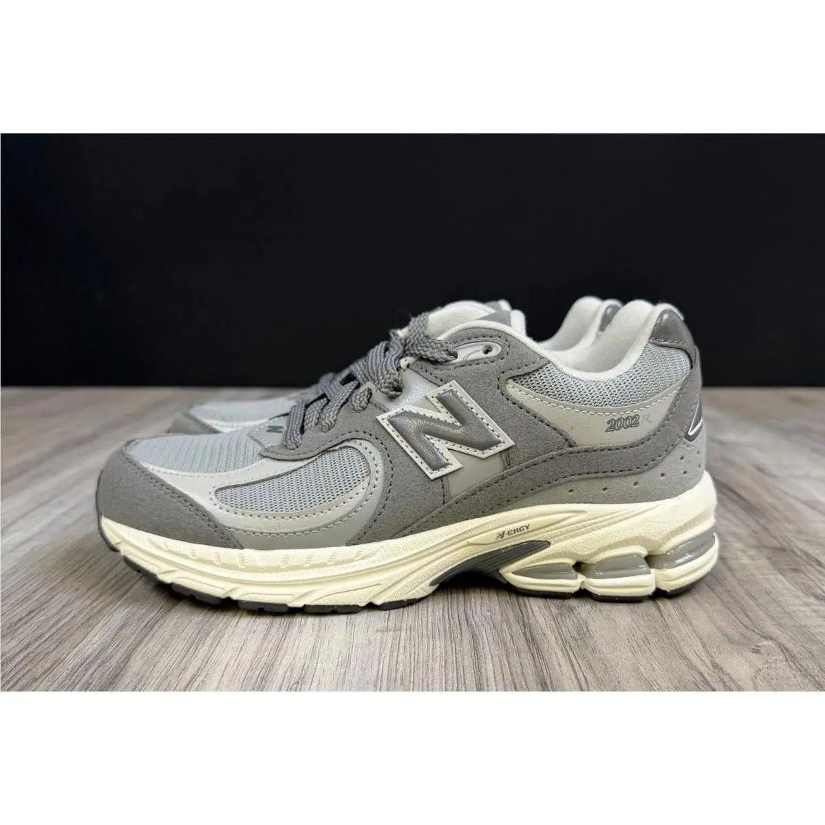 New Balance 2002R Castlerock Slate Grey GC2002CF Youth Size 4Y Comfort 2002 New