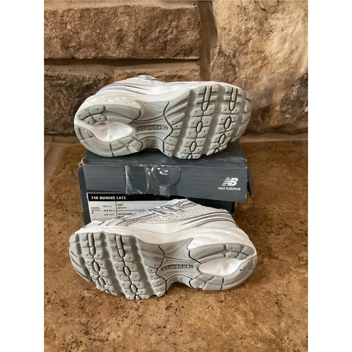 New Balance shoes - New Balance 740 - White 1
