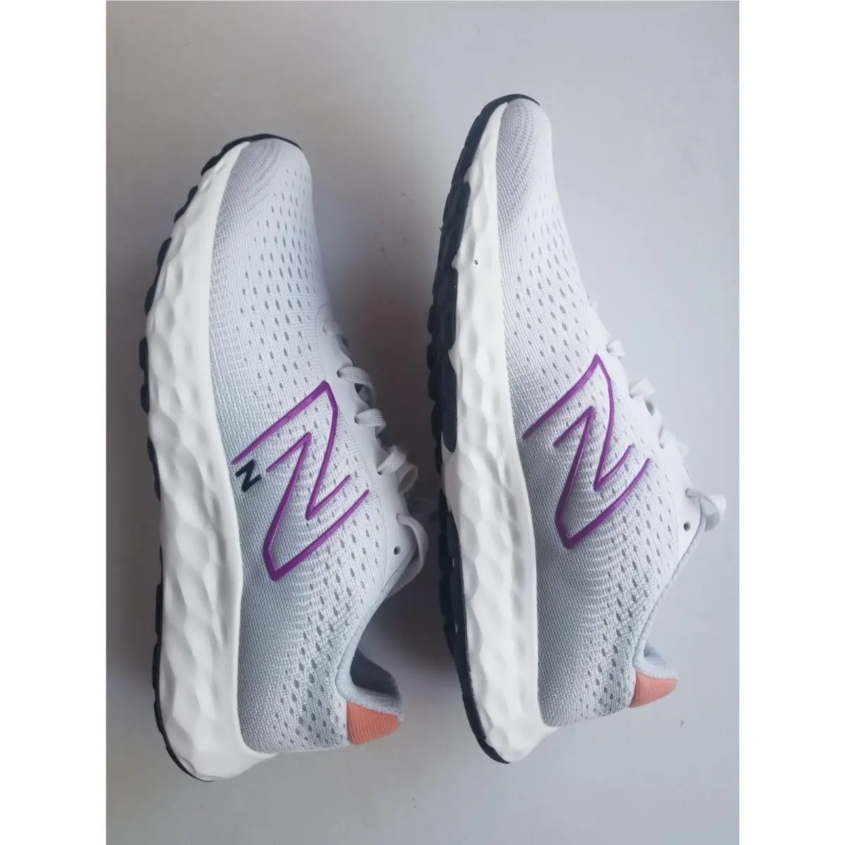 New Balance shoes - New Balance 520 - White (UPC: 197966345747) 1