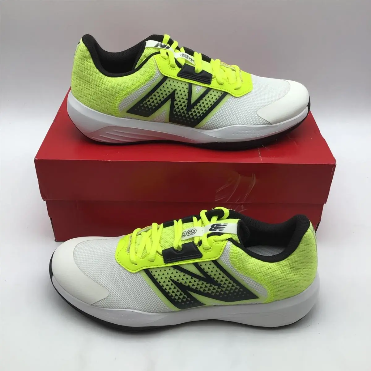 New Balance 696v6 Mens Tennis Shoes White Green Hard Court M6967Q4 Size 9 New
