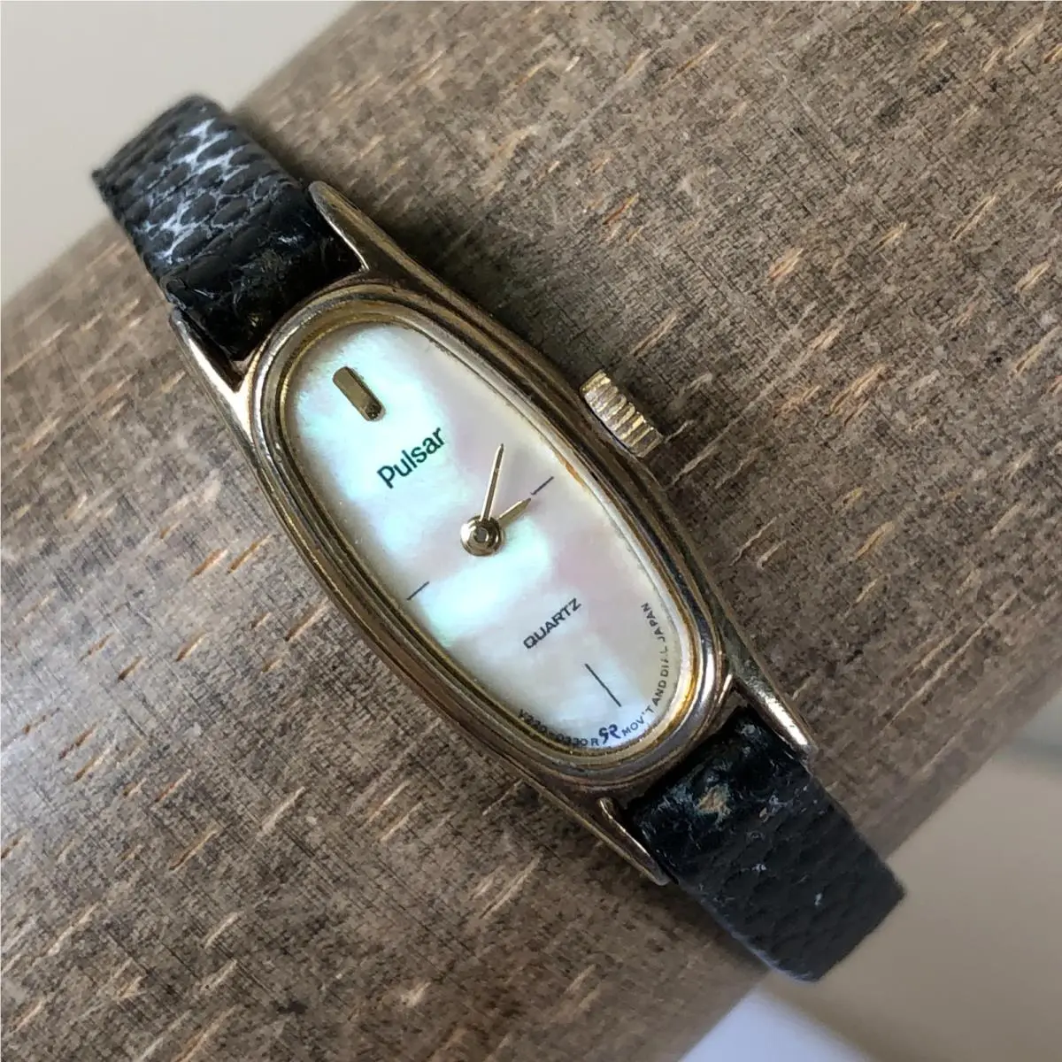 Women V220-5140 Mop Oval Leather Quartz For Watch Parts or Repair Only by Pulsar