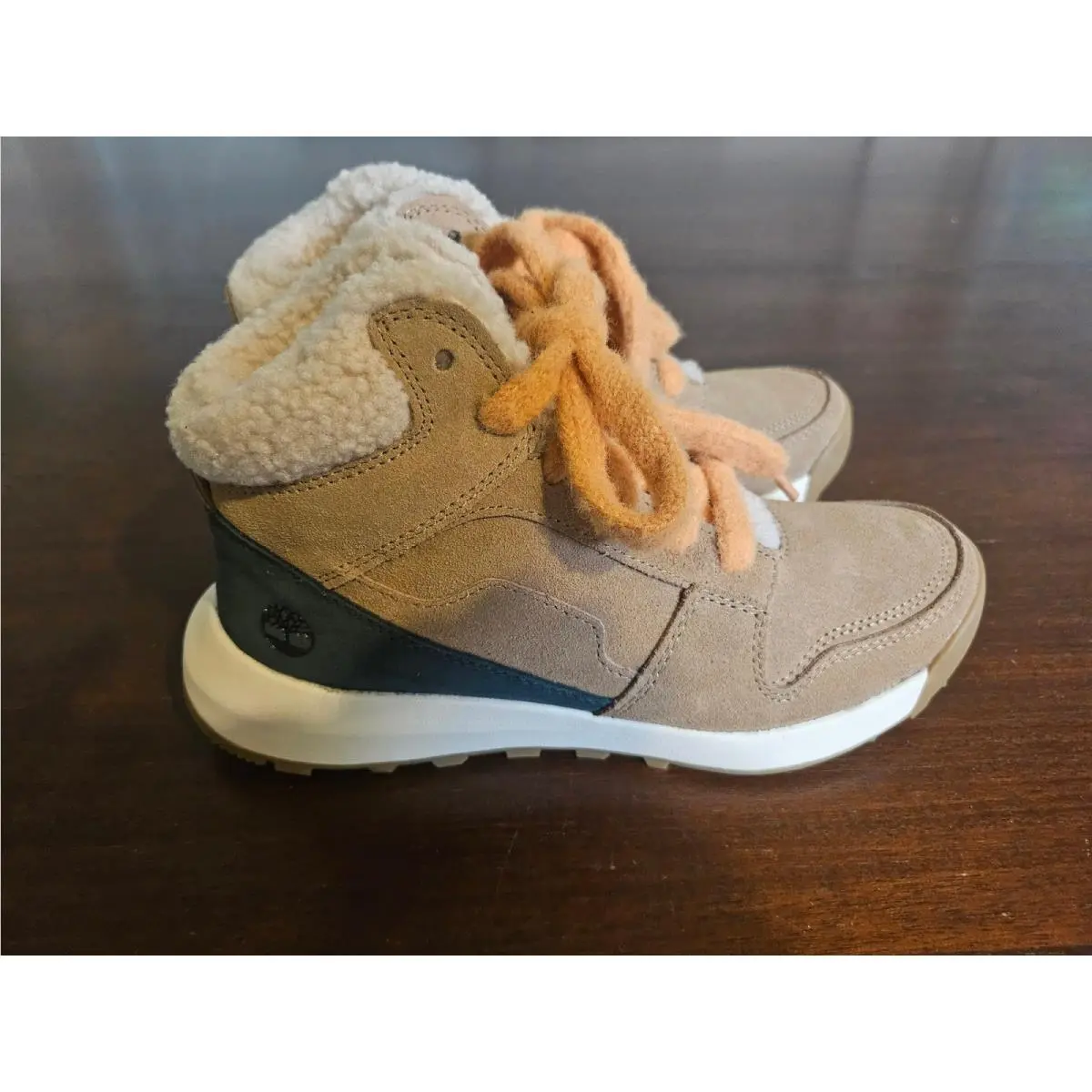 Timberland Sneaker Boots Womens 6.5 Tan Suede Shearling Lined TB0A431JEW1