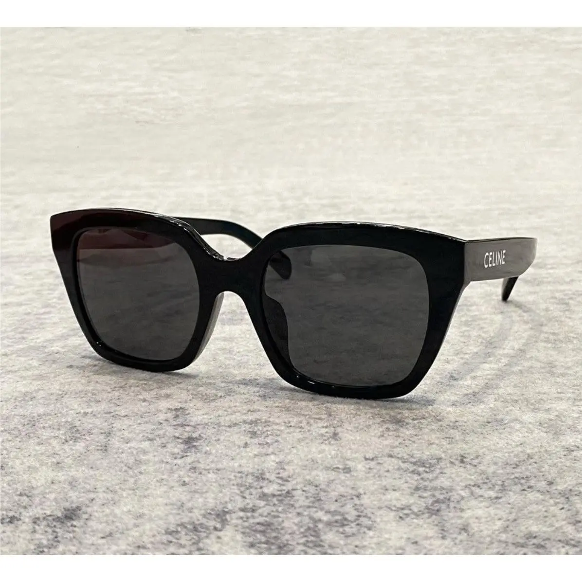 CL40198F-5601A Sunglasses Boutique Display by Celine