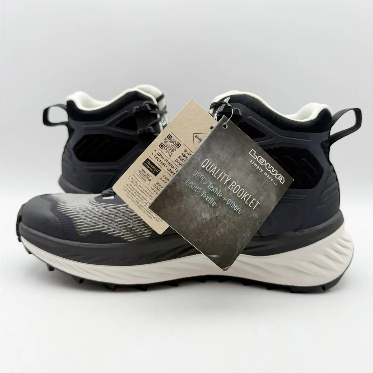 Lowa shoes - Black (UPC: 197827023906) 3