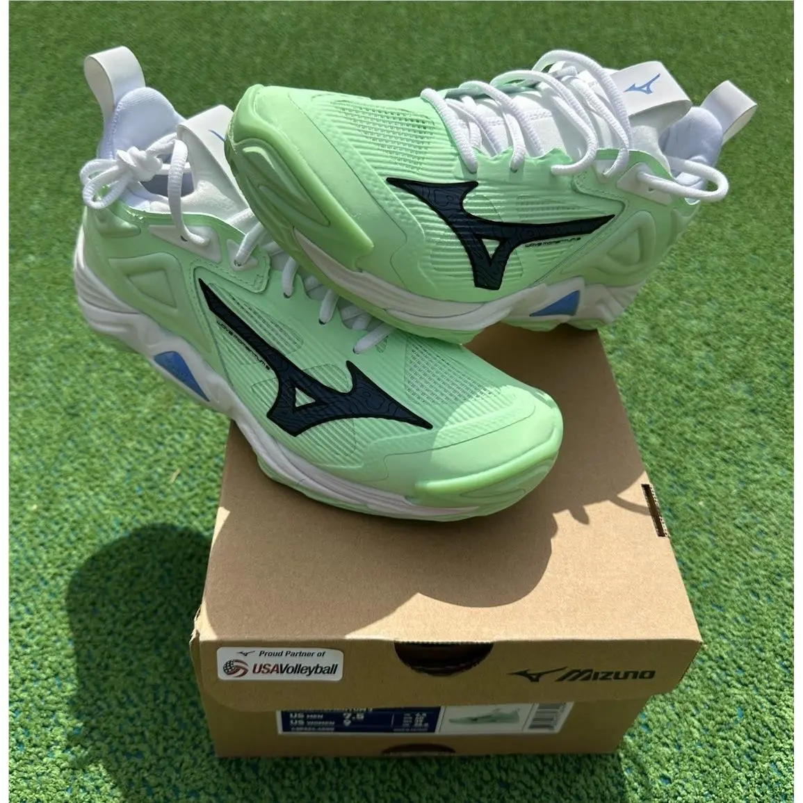 Mizuno Volleyball Shoes Wave Momentum 3 Green V1GA2312 87 Unisex Woman 9 Men 7.5