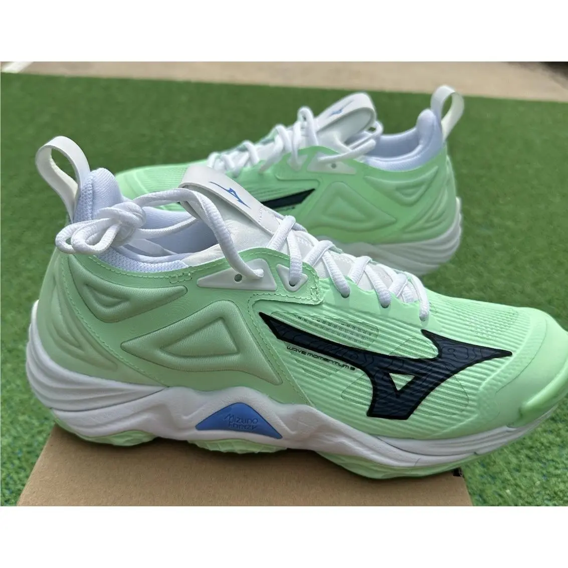 Mizuno shoes - MIZUNO WAVE MOMENTUM 3 - WAVE MOMENTUM - V1GA2312 87 - Green (UPC: 0889961726422) 0