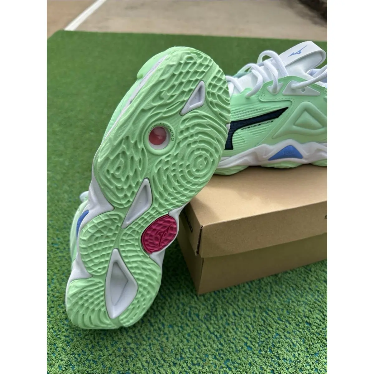 Mizuno shoes - MIZUNO WAVE MOMENTUM 3 - WAVE MOMENTUM - V1GA2312 87 - Green (UPC: 0889961726422) 4