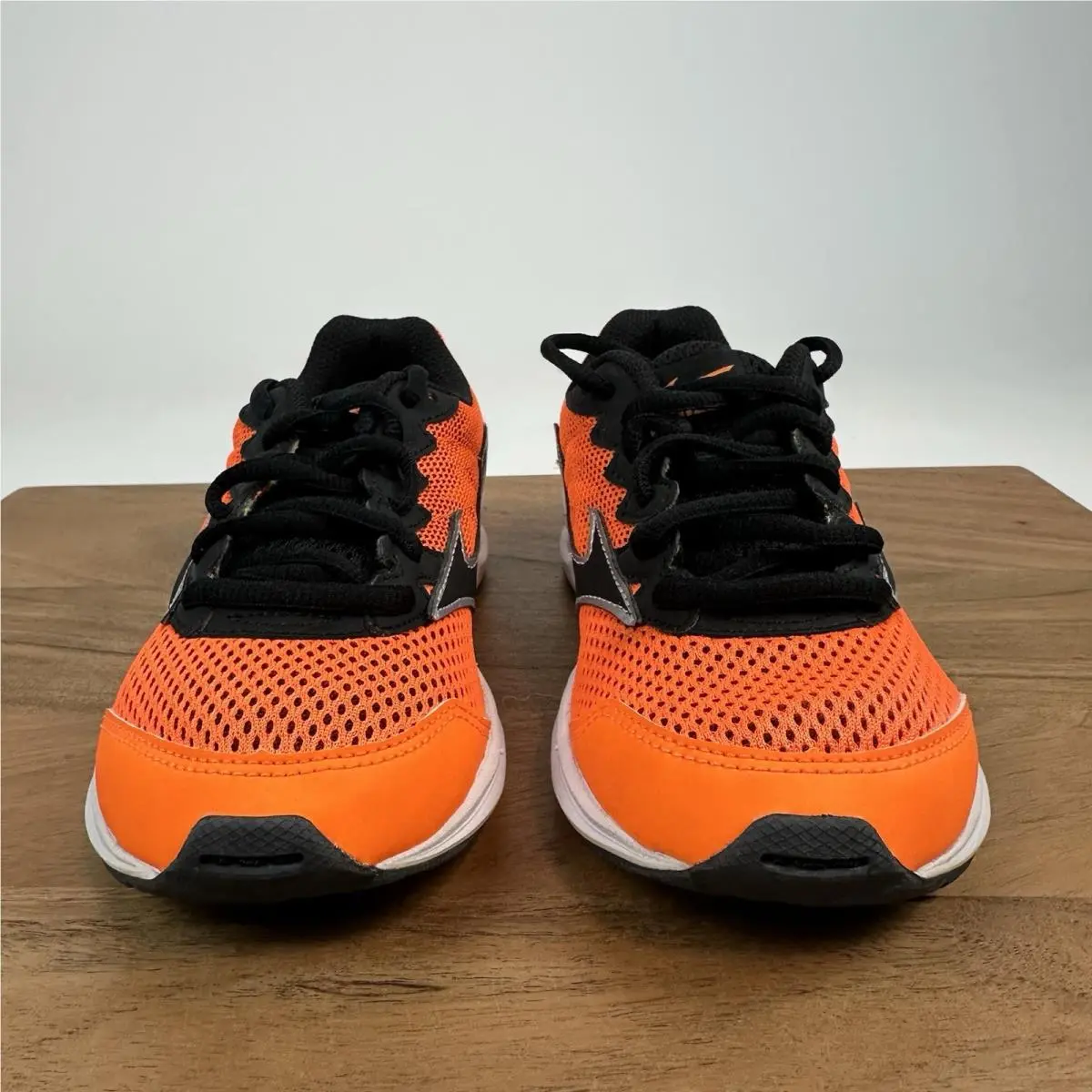 Mizuno shoes - Mizuno Wave Rider 20 JR - Orange 1
