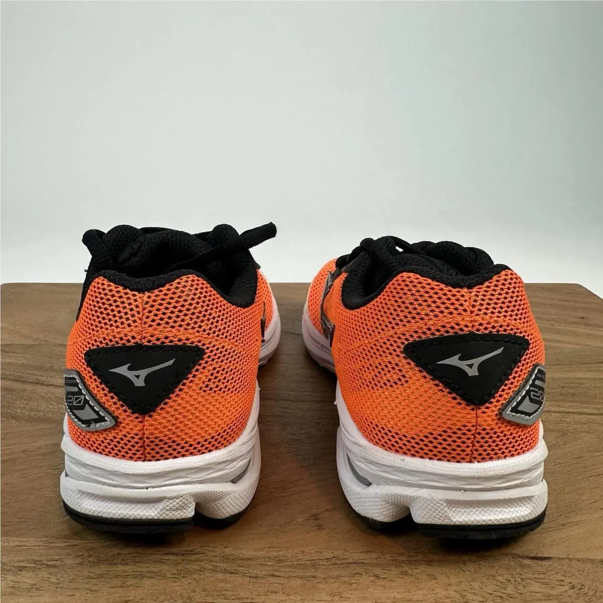 Mizuno shoes - Mizuno Wave Rider 20 JR - Orange 4
