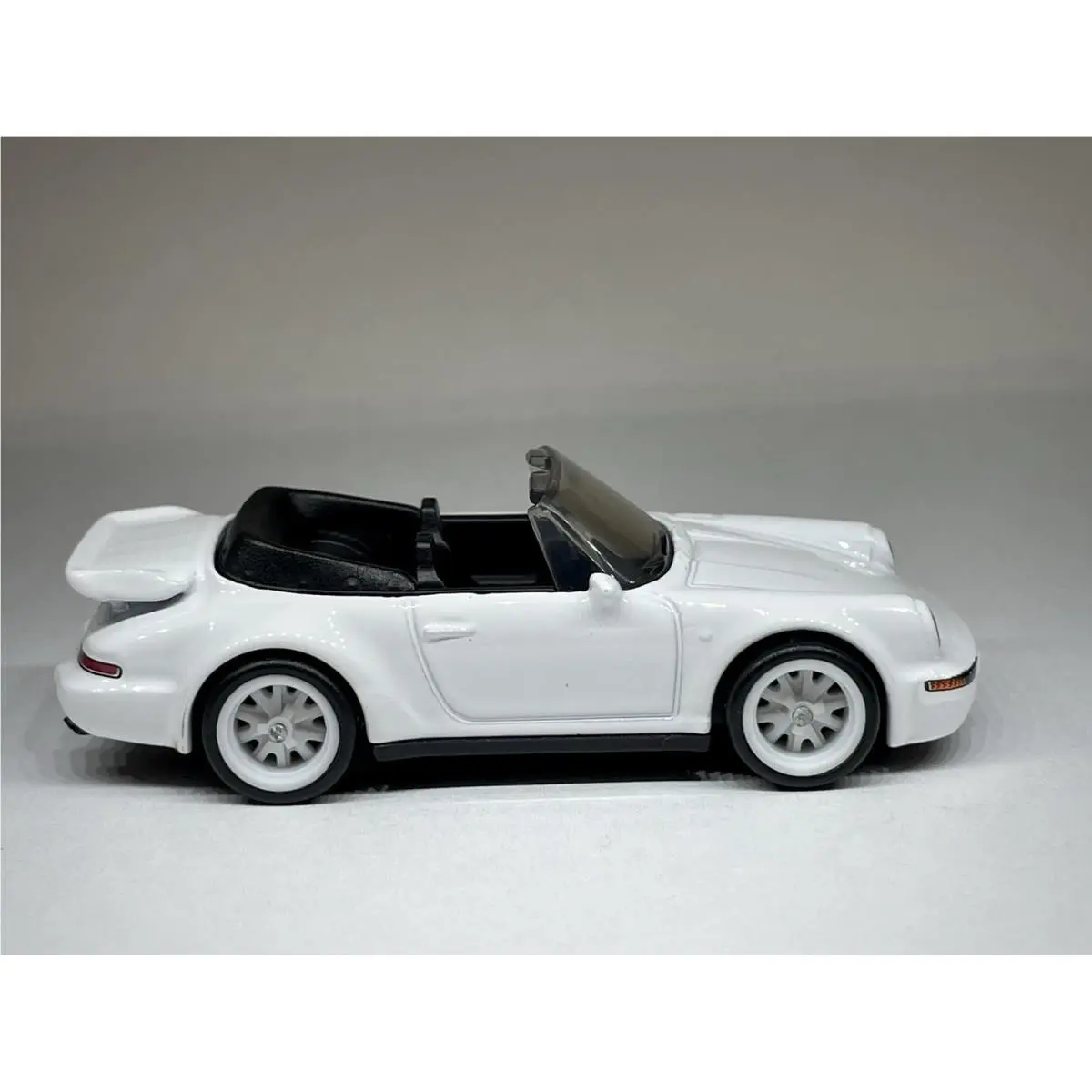 Hot Wheels Porsche 911 Turbo Cabriolet Custom Made - Real Riders Rubber Tires