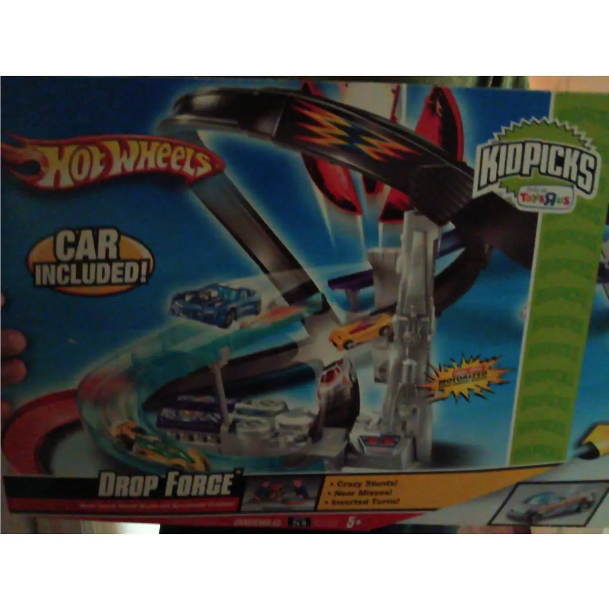 2010 Hot Wheels Drop Force Powered Track Set w Street Racer Car