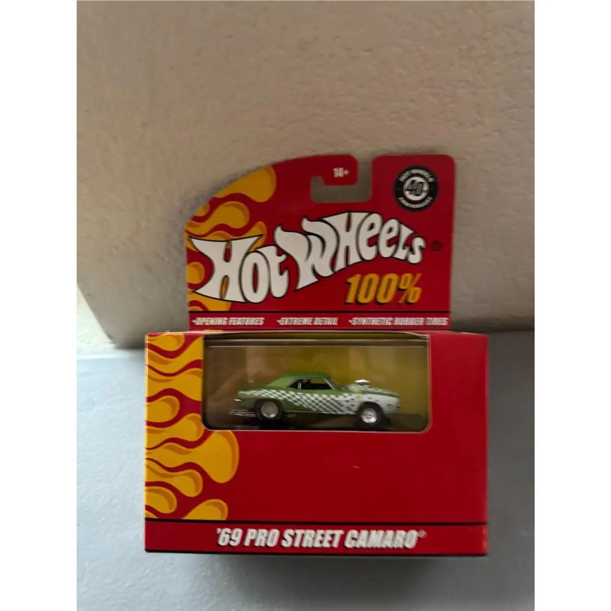 100 % Hot Wheels 40th Anniversary `69 Pro Street Camaro P60