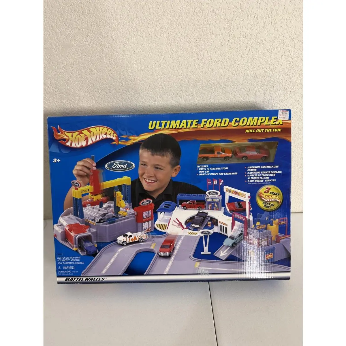 Hot Wheels Ultimate Ford Complex 89387 Box Vtg 2001 AH1