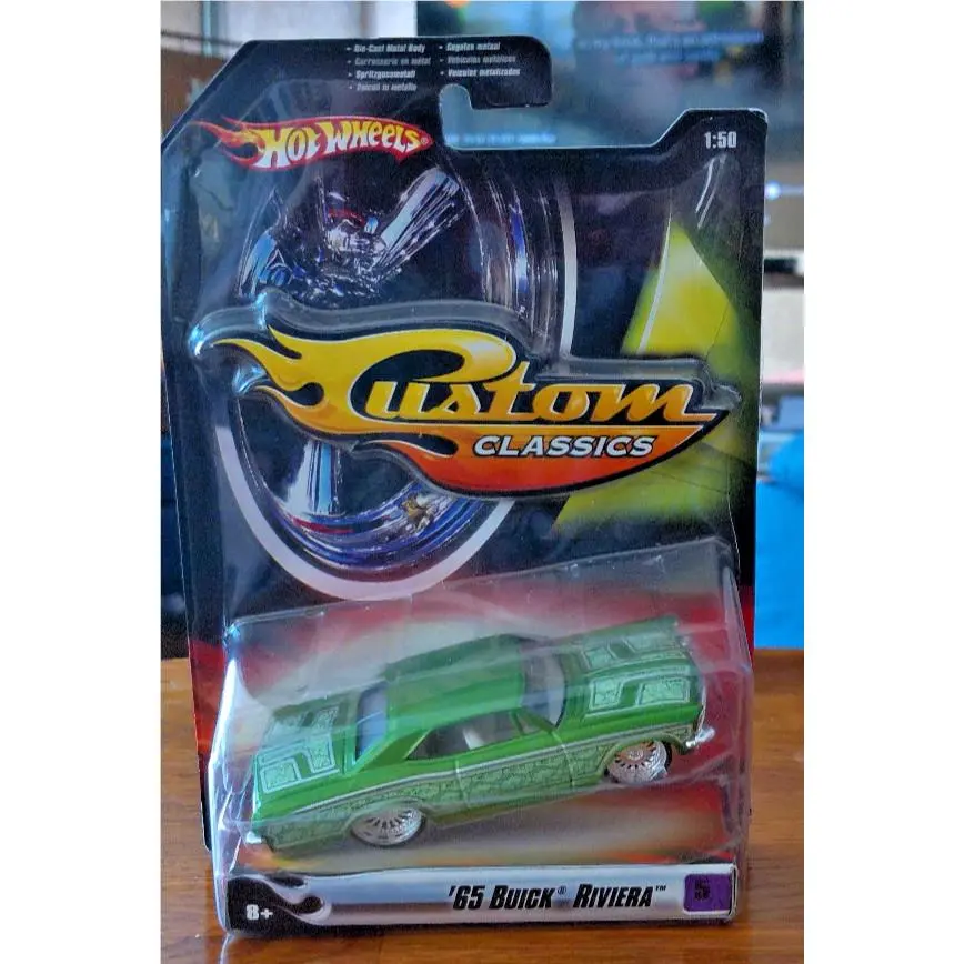 Hot Wheels Custom Classics Lowriders Series2 5 of 5 `65 Buick Riviera Green